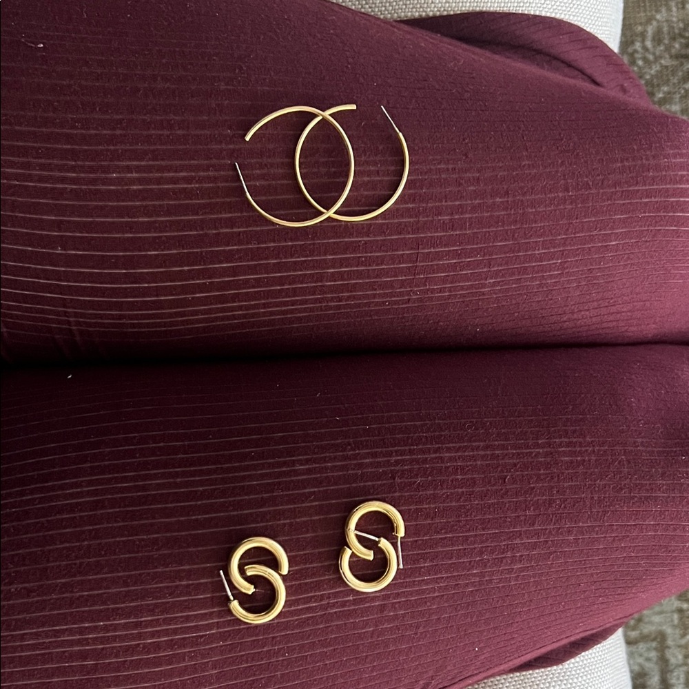 3 pairs of Madewell gold hoops